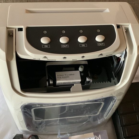 BNWT Lathem 400E-Kit Automatic Digital TimeClock **Missing One Set of Keys** - Picture 4 of 6